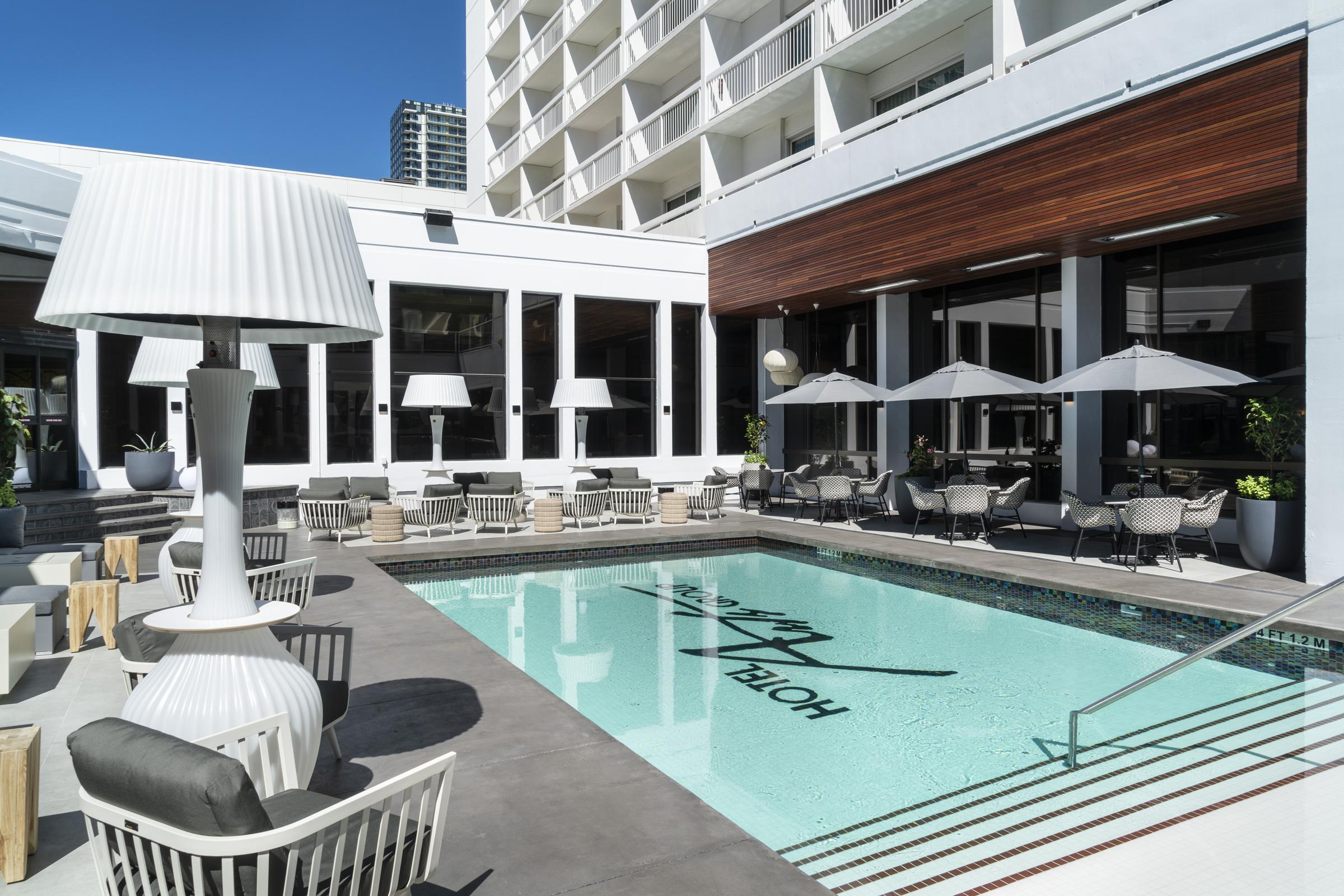 Hotel Arts Calgary Exterior photo
