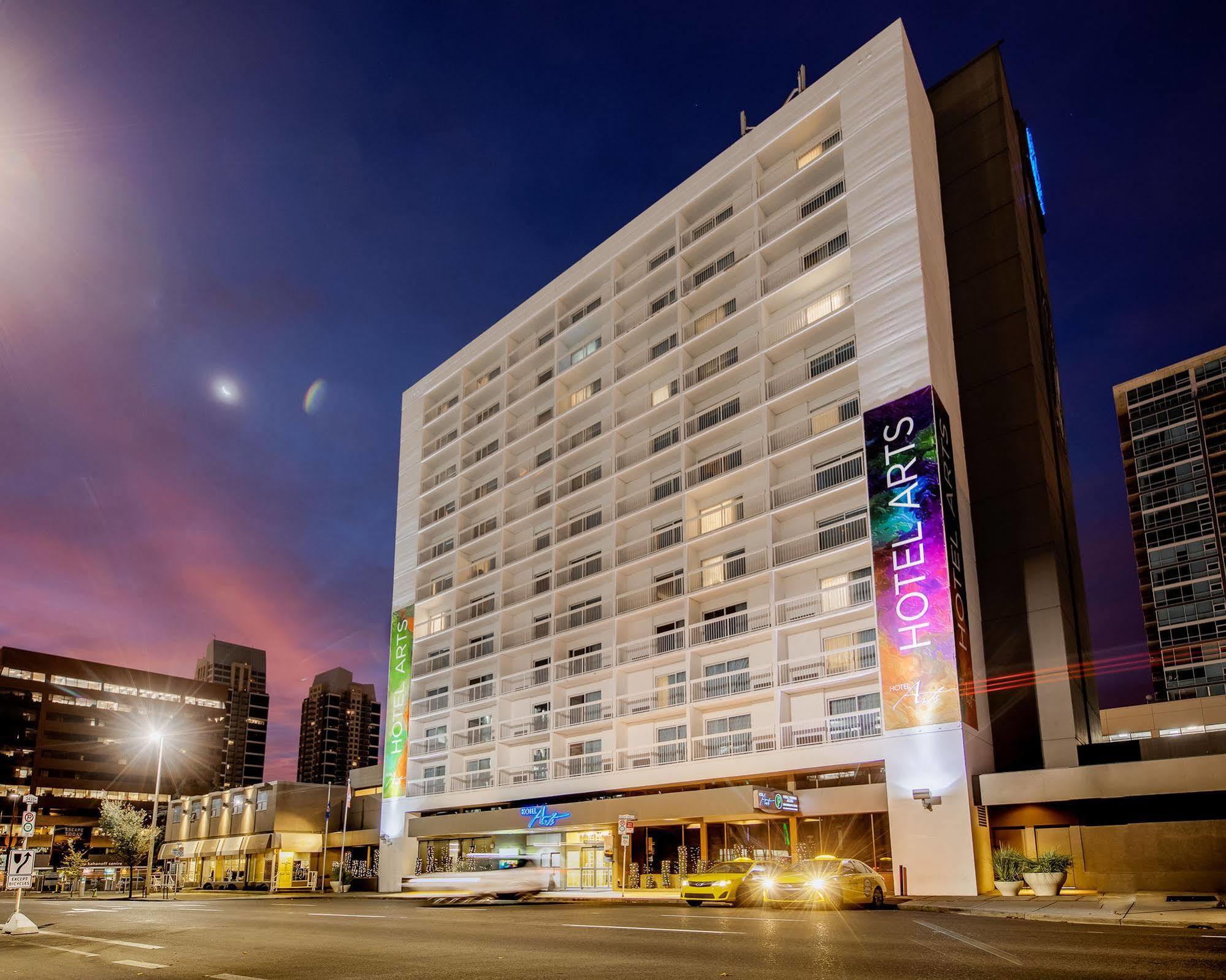 Hotel Arts Calgary Exterior photo